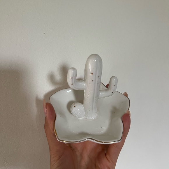 Jewelry holder - Picture 2 of 2